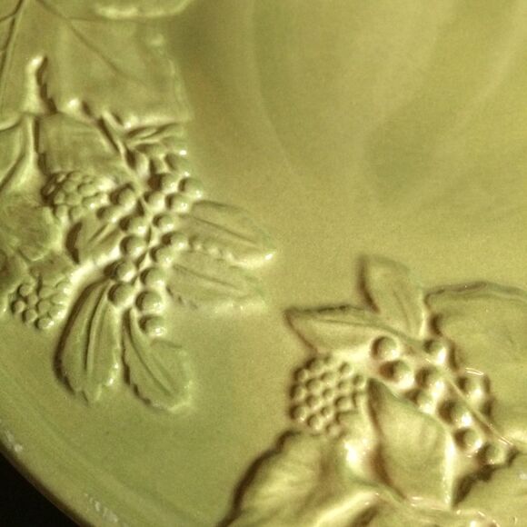 Ceramic Sage Green Round Pedestal Cake Platform - Picture 4 of 8